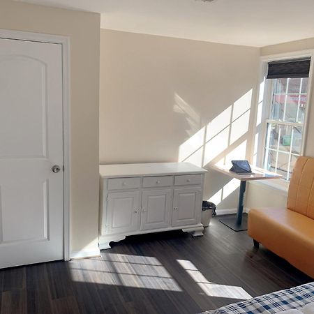 Sweet Bedroom Located Central Of Downtown Baltimore Exterior photo